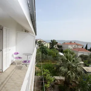 apartment-duda-stari-grad.hotelinzadar.com/